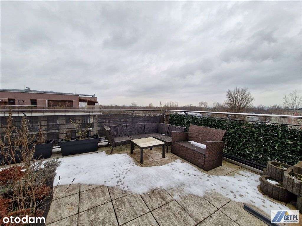 3 pokoje plus 50m2 tarasu z widokiem na południe-10