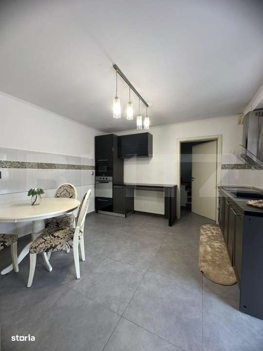 Vila de inchiriat 4 camere, curte generoasa, Zona Lipovei - Imagine principală: 4/13