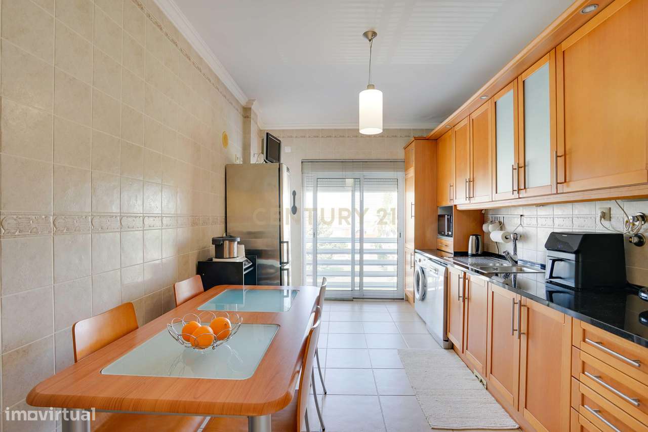 Apartamento T3 Excelentes áreas-6