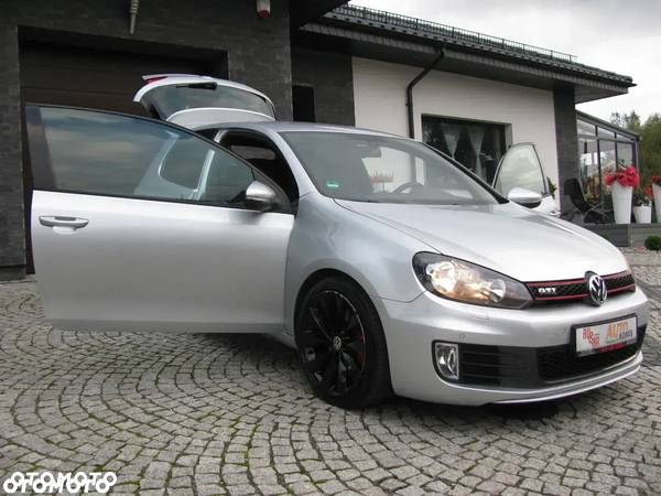 Volkswagen Golf 2.0 GTI DSG - 18