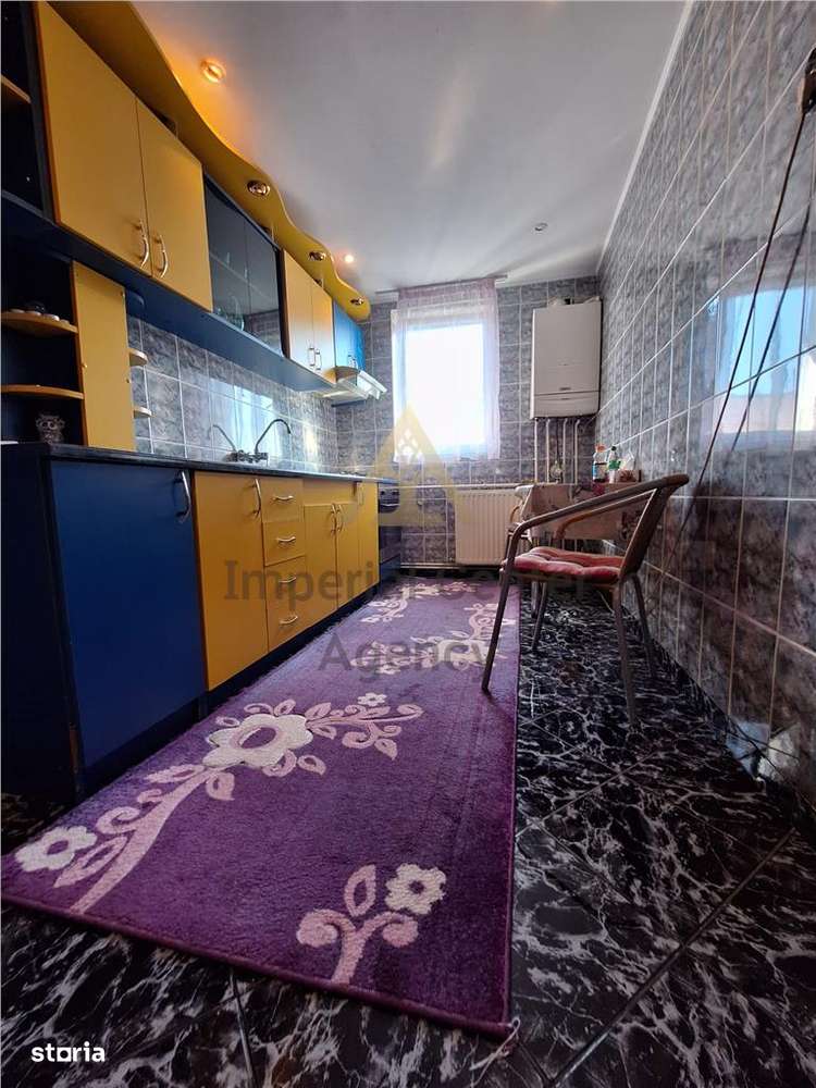 APARTAMENT 2 CAMERE DE VANZARE ONESTI-4