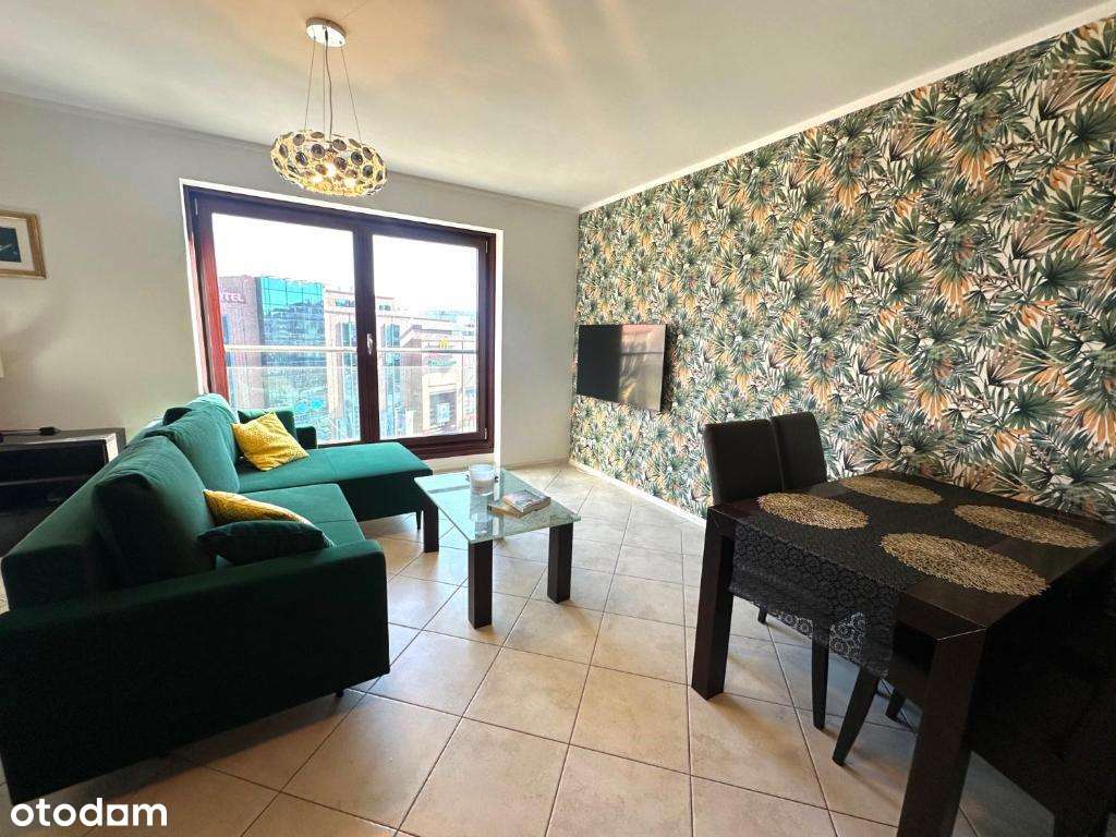 ##Apartament vis a vis Galerii Dominikańskiej #LUX#:)-7