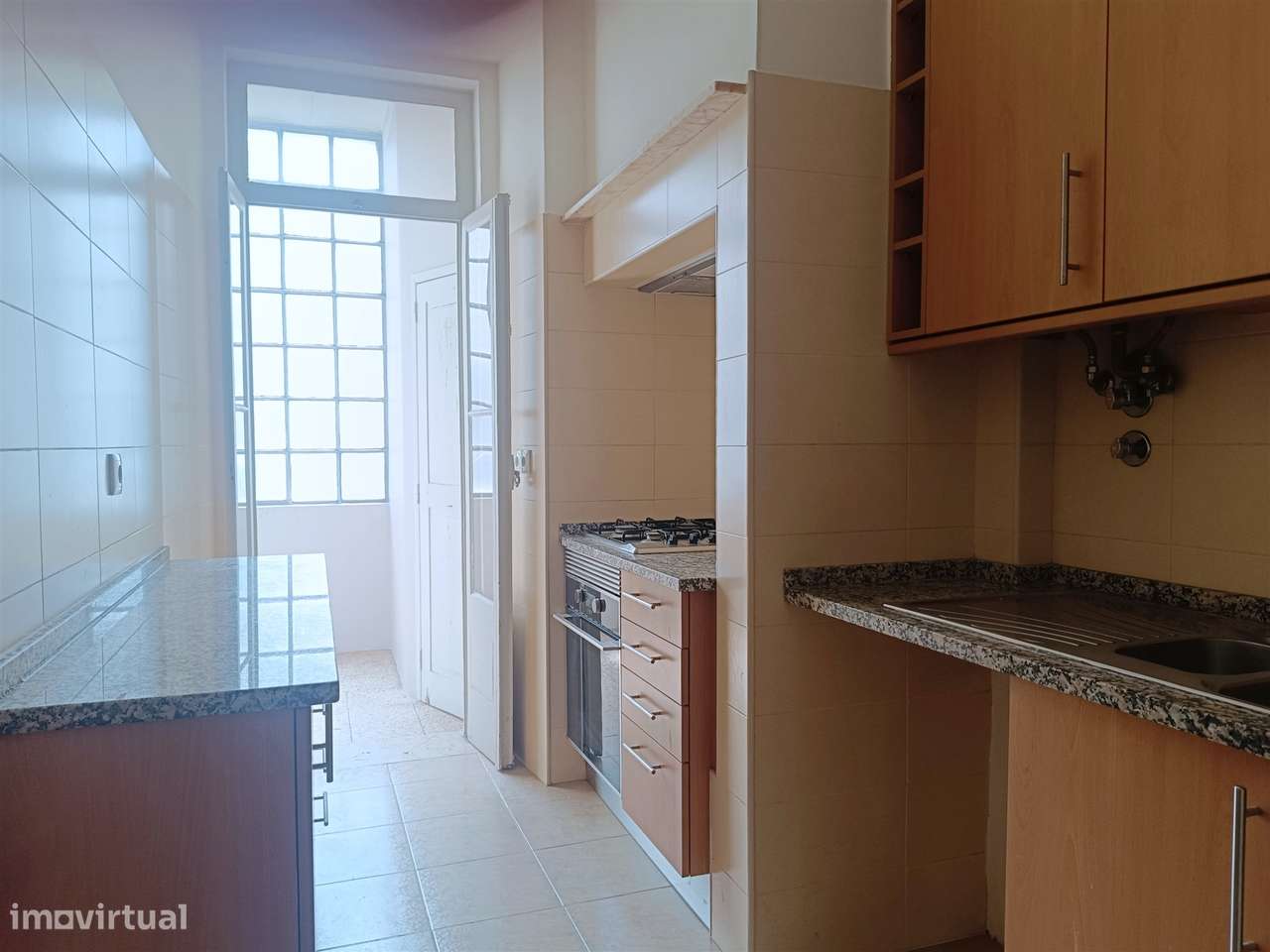 Apartamento T3 usado Arroios Lisboa-22