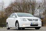 Toyota Avensis 2.0 Premium - 17