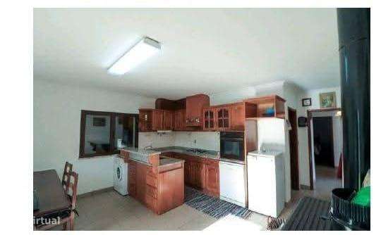 Moradia t8 em Peraboa-11