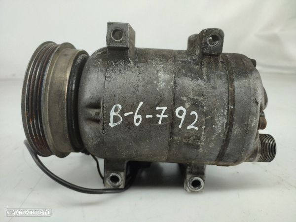 Compressor Do Ac Volkswagen Passat Variant (3B5) - 3