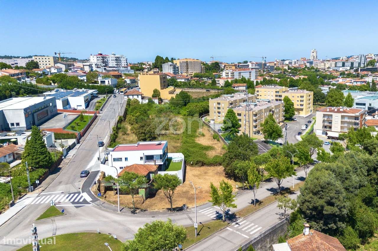 Terreno Urbano 1.000 m² | IC 0.66 | São João da Madeira-9