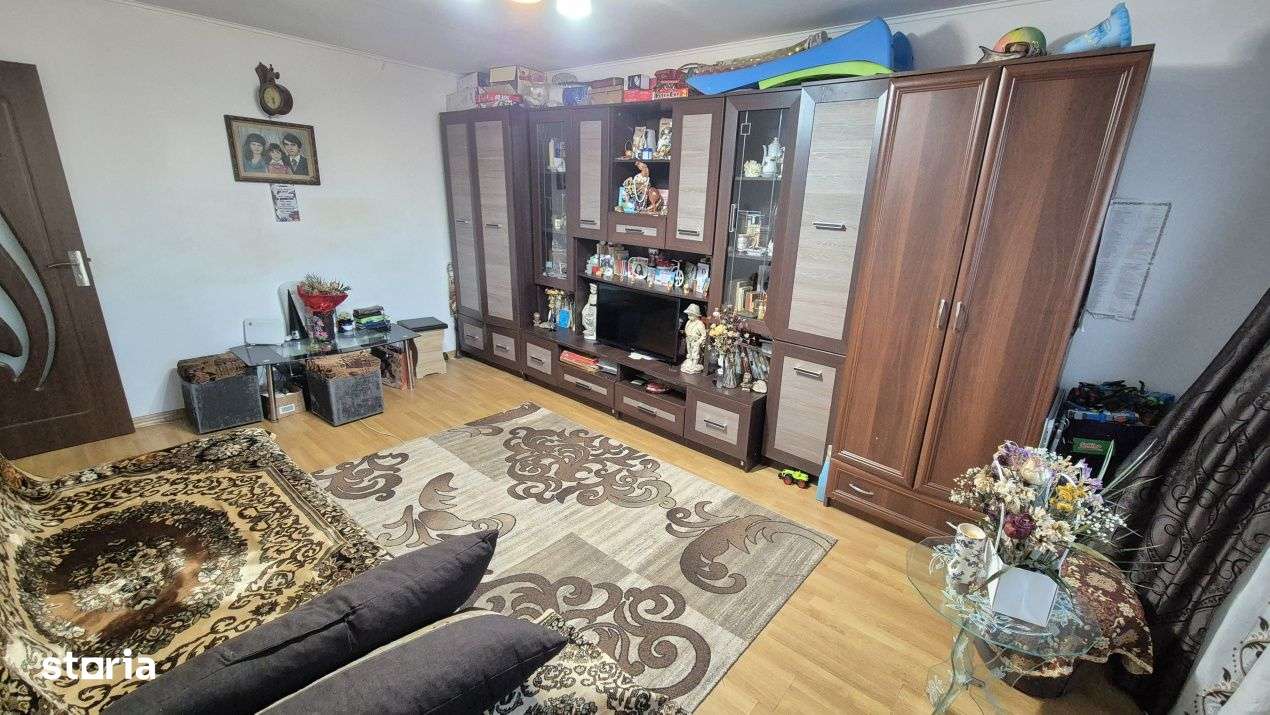 Vanzare apartament 2 camere decomandat - 52 mp - strada 23 August-4