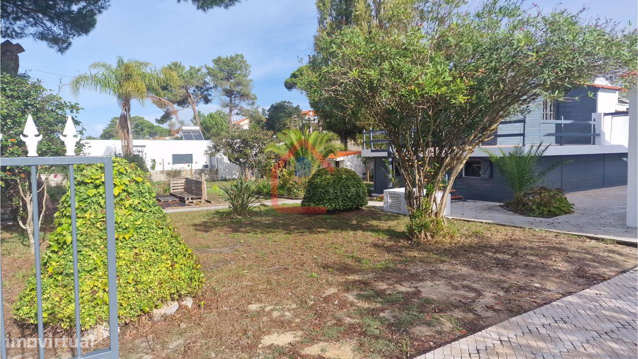 Moradia Isolada T3 em Sesimbra-1