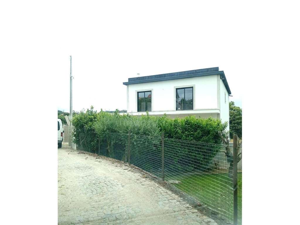 Moradia V4 Nova - Moderna e Independente - Grande imagem: 4/24