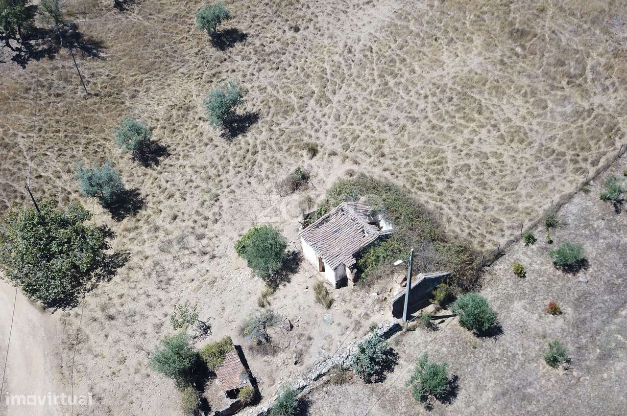 Moradia em ruína com terreno de 13.000m2, Odemira - Grande imagem: 5/18