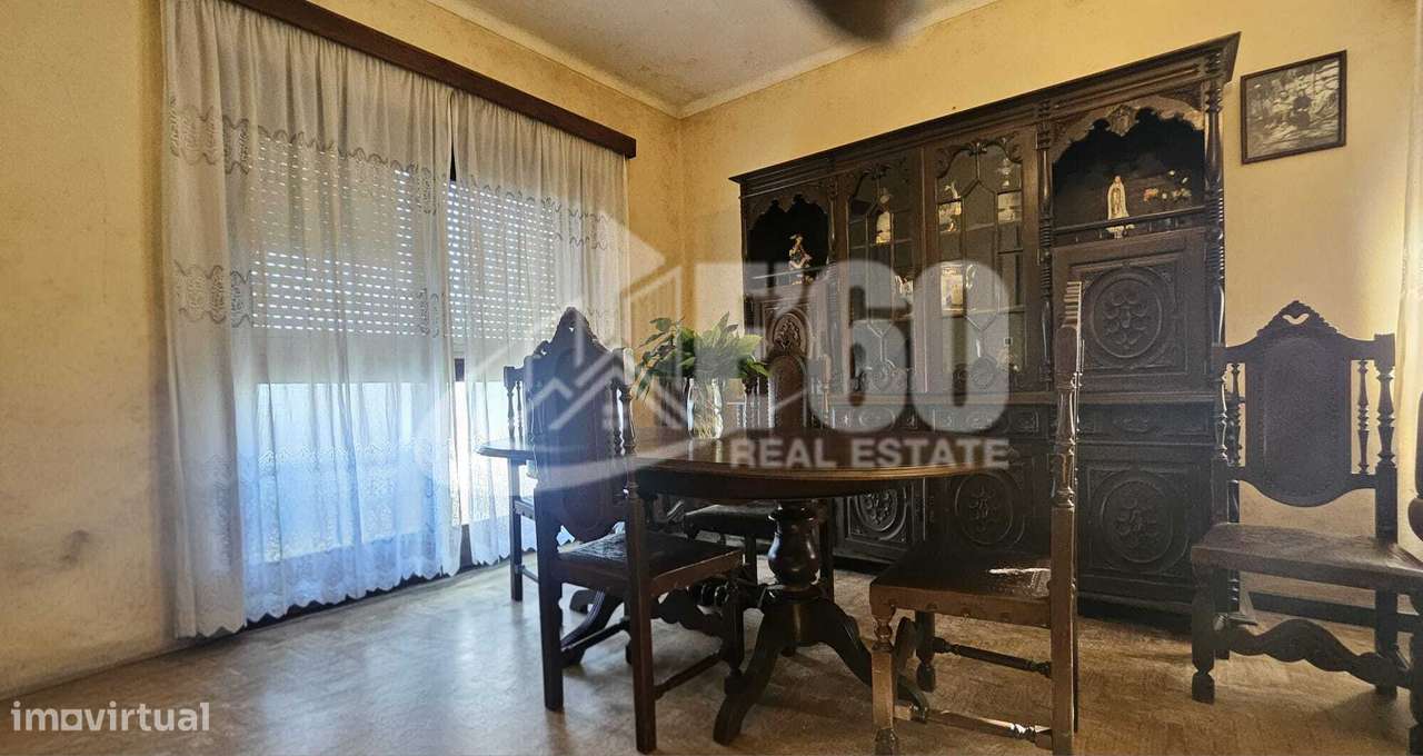 MORADIA TÉRREA COM 4 FRENTES E TERRENO DE 2.375M2 PARAMOS-4