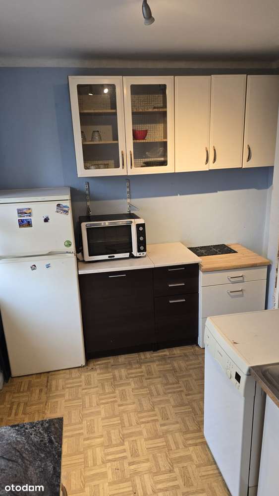 Przestronne 2-pokojowe mieszkanie z piwnicą.-12