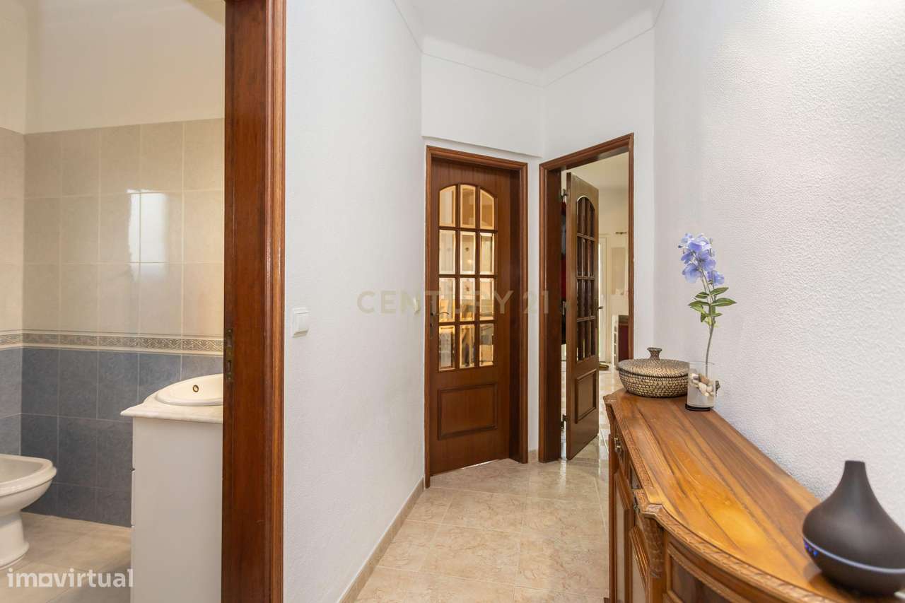 Espetacular Moradia com Vista Campestre em Localização Privilegiada-16