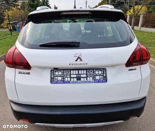 Peugeot 2008 1.2 Pure Tech GPF Allure S&S EAT6 - 6