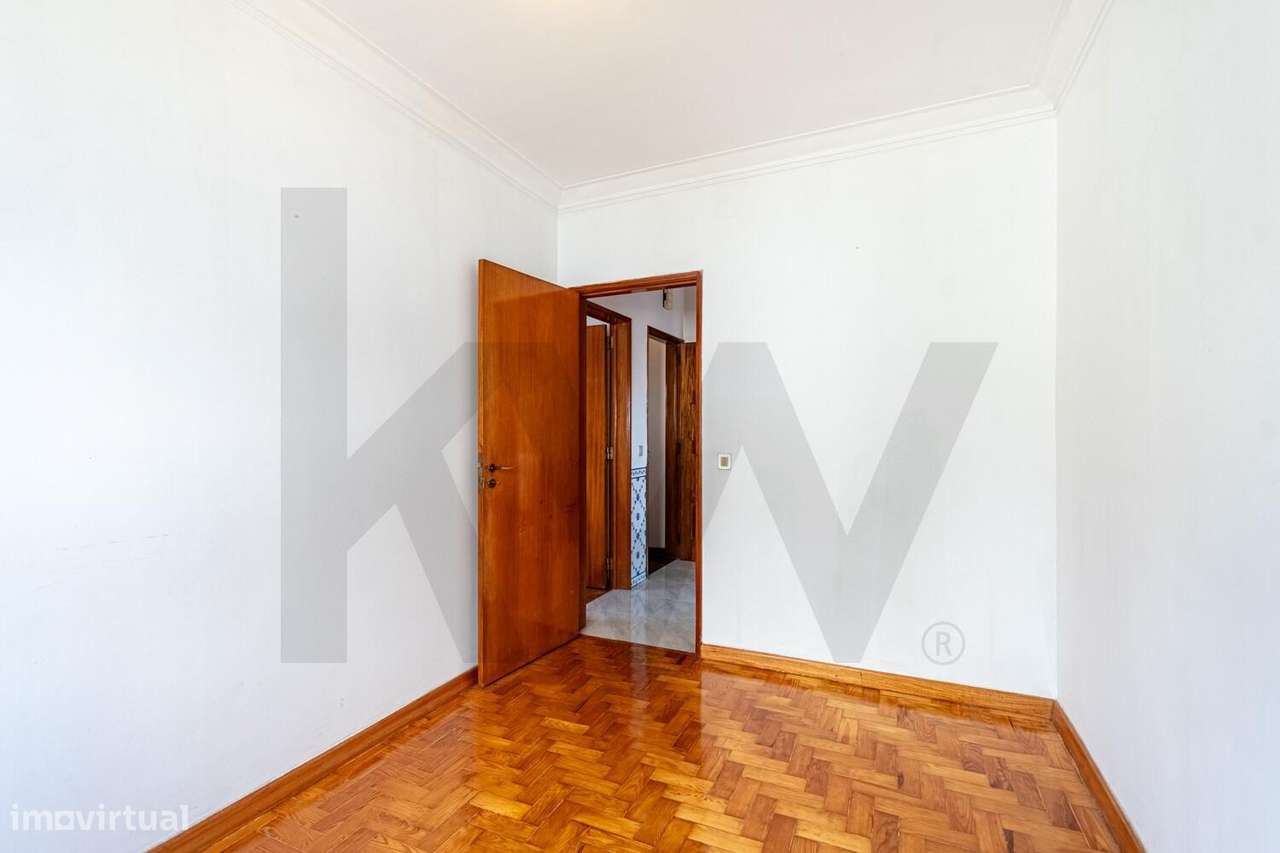 APARTAMENTO T2 p/ REMODELAÇÃO - MADORNA - São Domingos de Rana-10