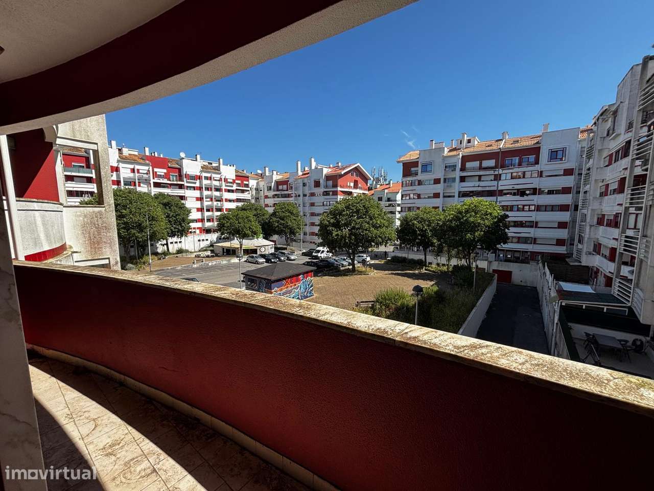Apartamento T2 com garagem na Urbanização Moinho da Cavaleira-20