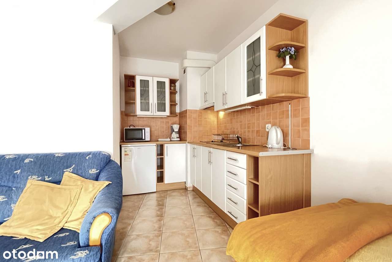 Słoneczna kawalerka w kołobrzeskim PORCIE-3