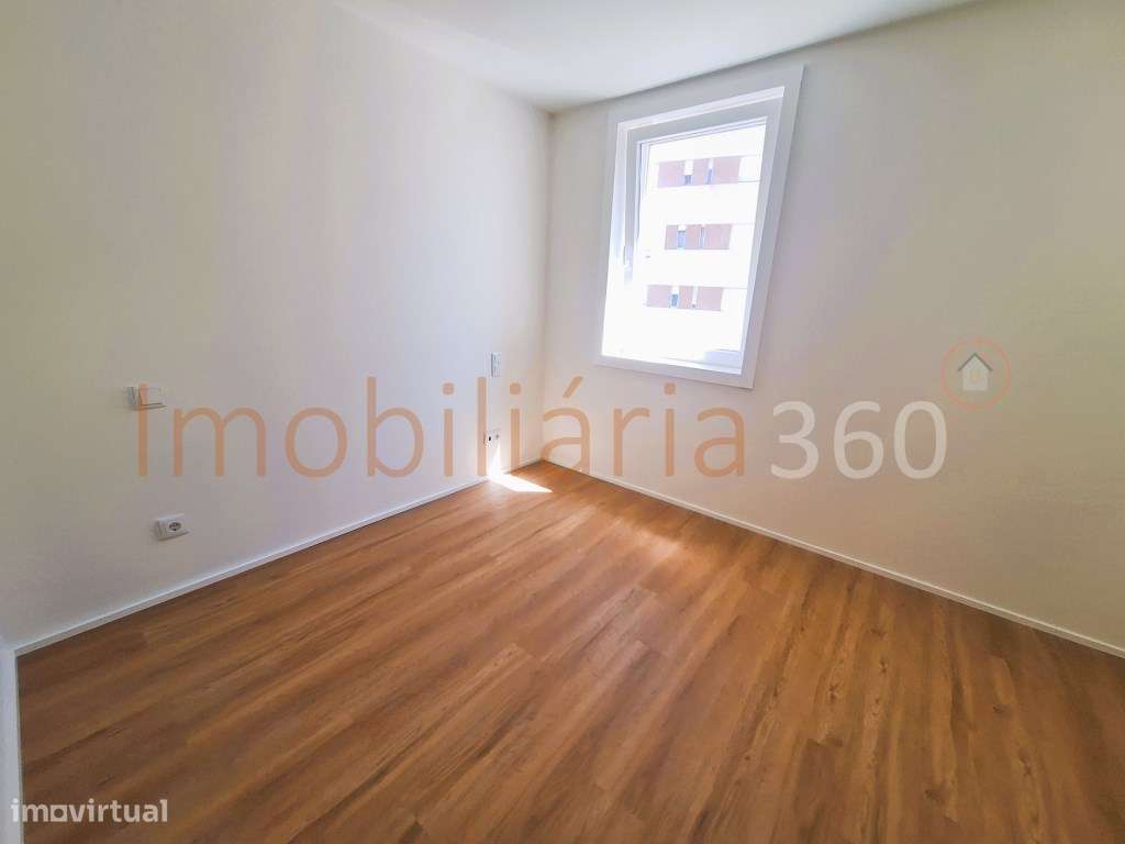 **Apartamento T2 Duplex Novo com Terraço em Matosinhos**-8
