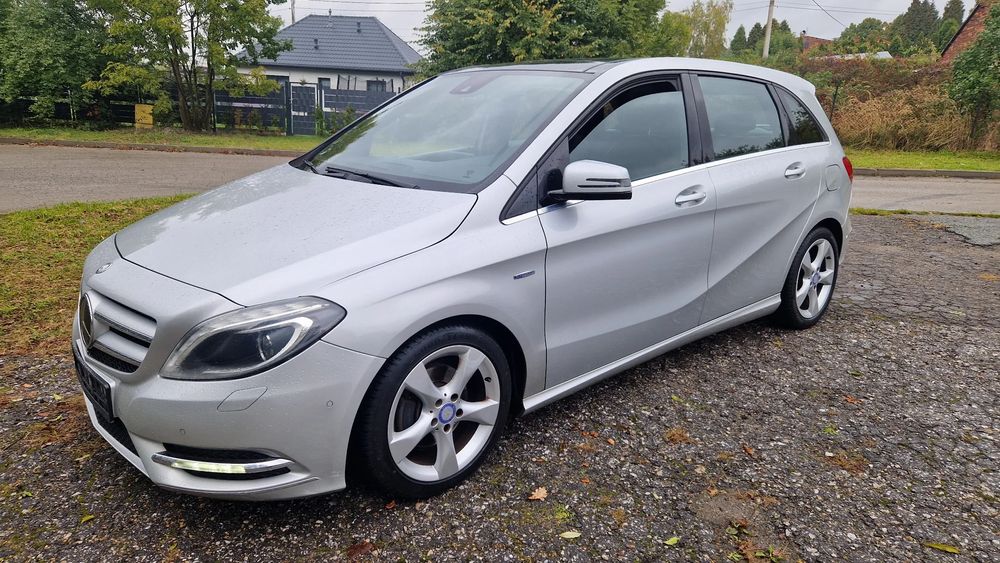 Mercedes-Benz B W246 200 CDI (BlueEFFICIENCY) 2012