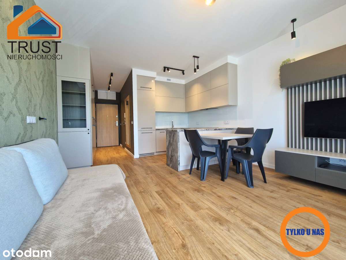 Uroczy apartament vis a vis Manufaktury!-0