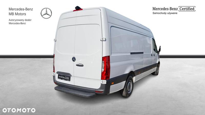 Mercedes-Benz Sprinter - 2