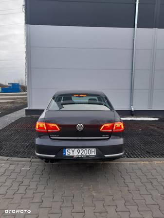 Volkswagen Passat 2.0 TSI Comfortline - 6