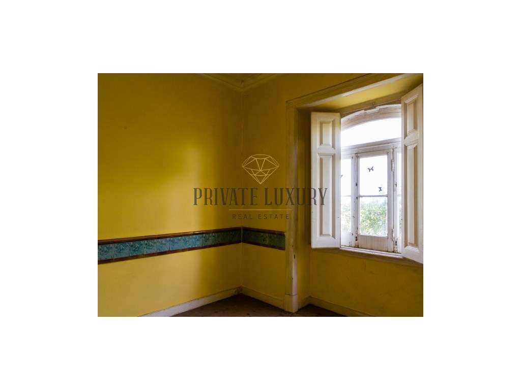 Moradia Apalaçada para reabilitar com vista campo em Sintra. - Grande imagem: 4/29