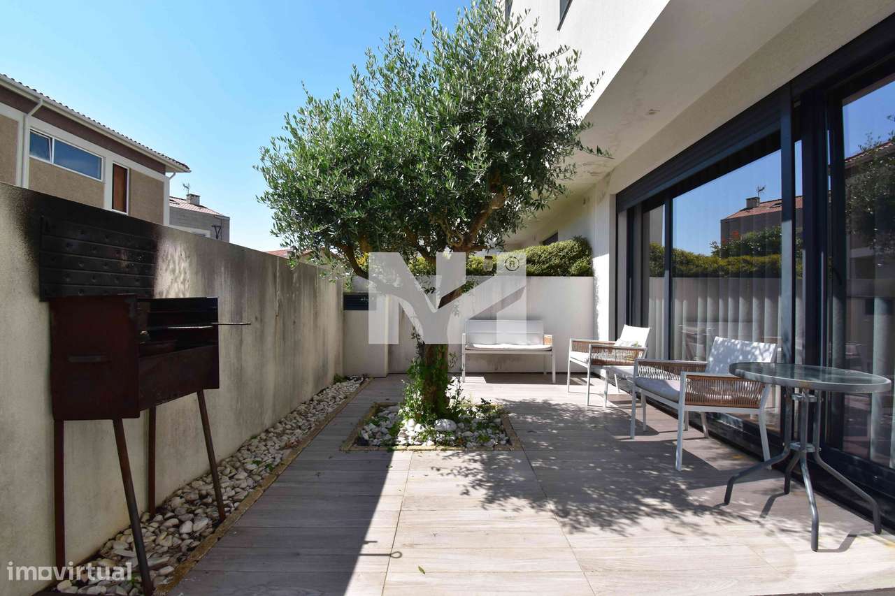 Moradia T4 Contemporânea | 4 Suites | C/ Piscina-2