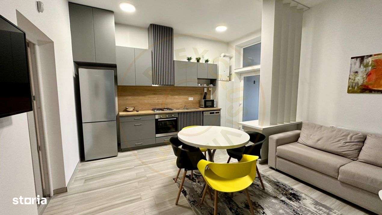 De Inchiriat Apartament  Semicentral - Imagine principală: 2/8