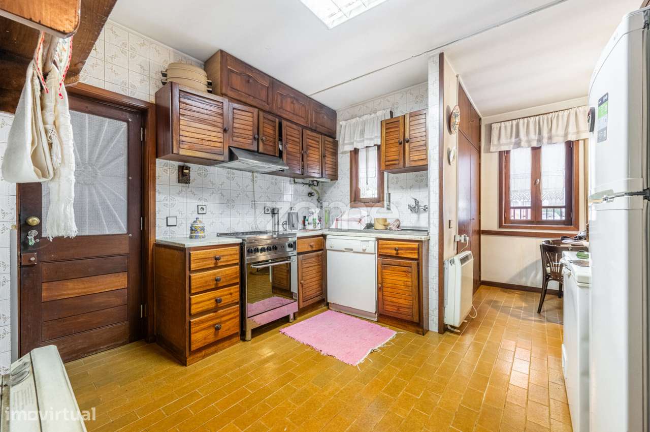 Moradia T4 em Banda em São José de São Lázaro, Braga-14