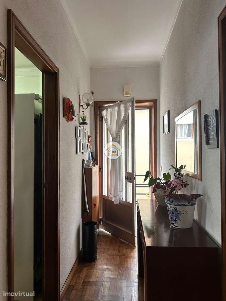 MORADIA EM VALBOM T2+T2 COM JARDINS E ESPAÇOS EXTERIORES _ OPORTUNIDAD - Grande imagem: 5/26