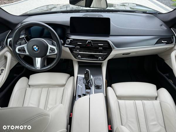 BMW Seria 5 520d xDrive M Sport sport - 7