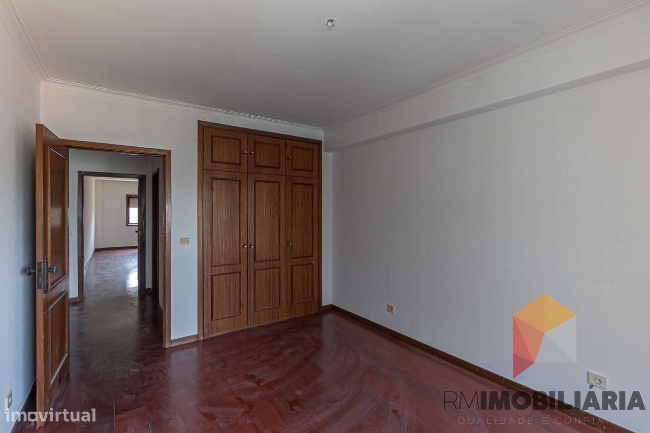 Apartamento T3 no centro de Matosinhos-29