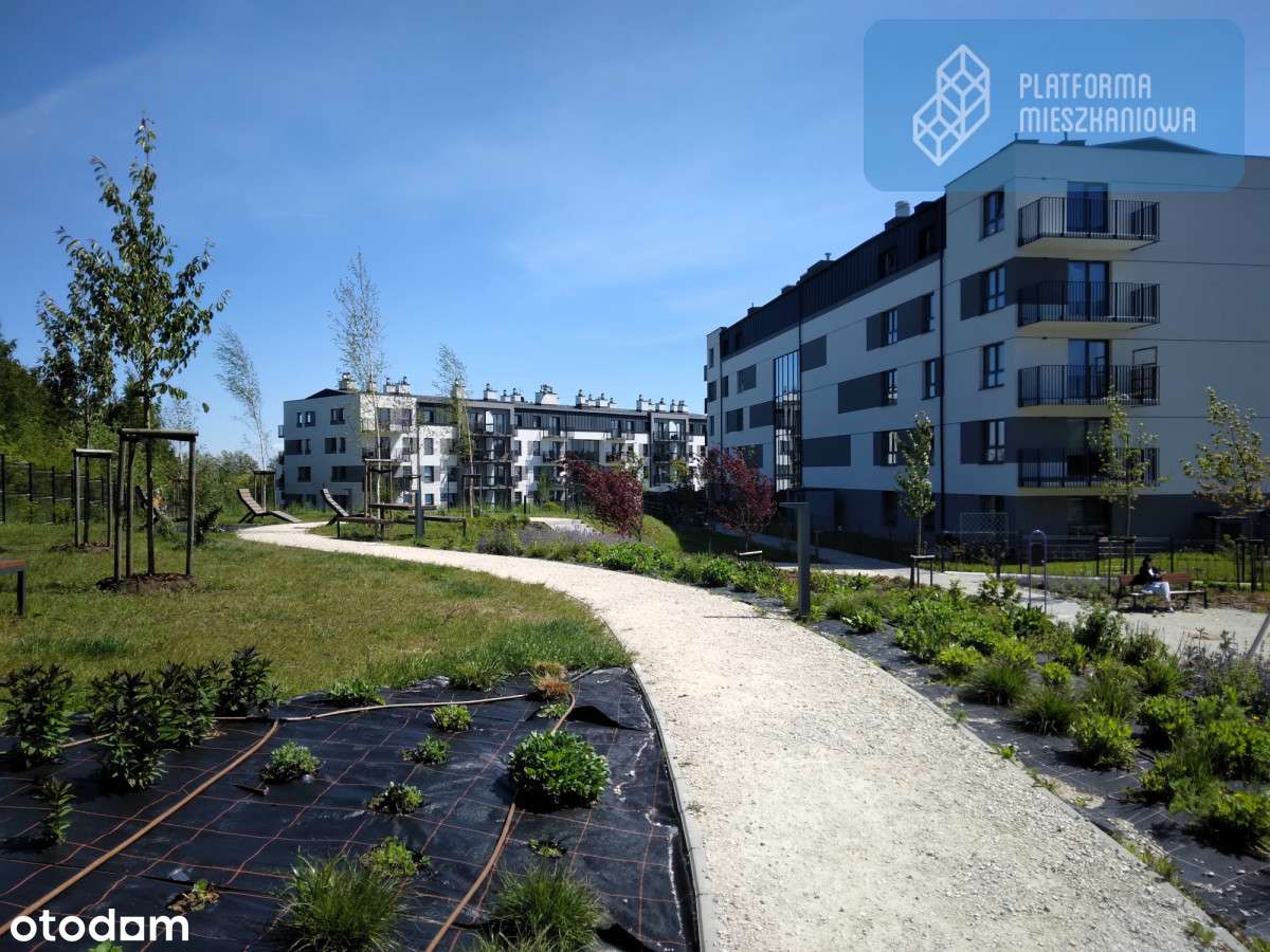 Mieszkanie z dodatkową toaletą i jasną kuchnią-4