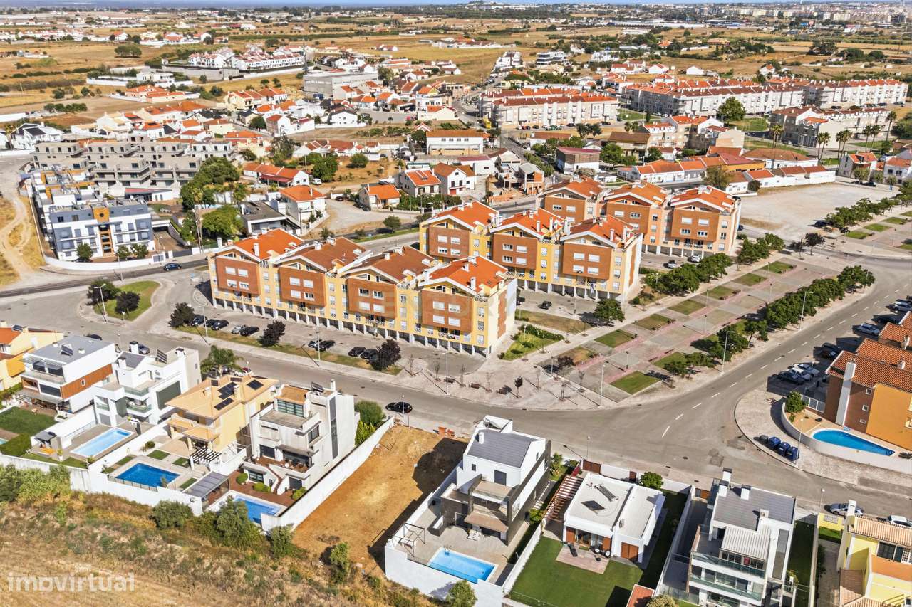 Duplex Exclusivo | 1 Quarto + 3 Suites | Terraços | Vista Panorâmica s-34