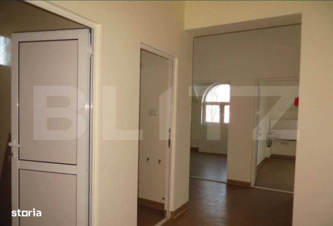 Casa de vanzare , anterior clinica medicala , 1174mp, 30 camere - Imagine principală: 5/7