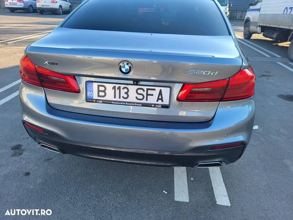 BMW Seria 5 520d xDrive AT - 3