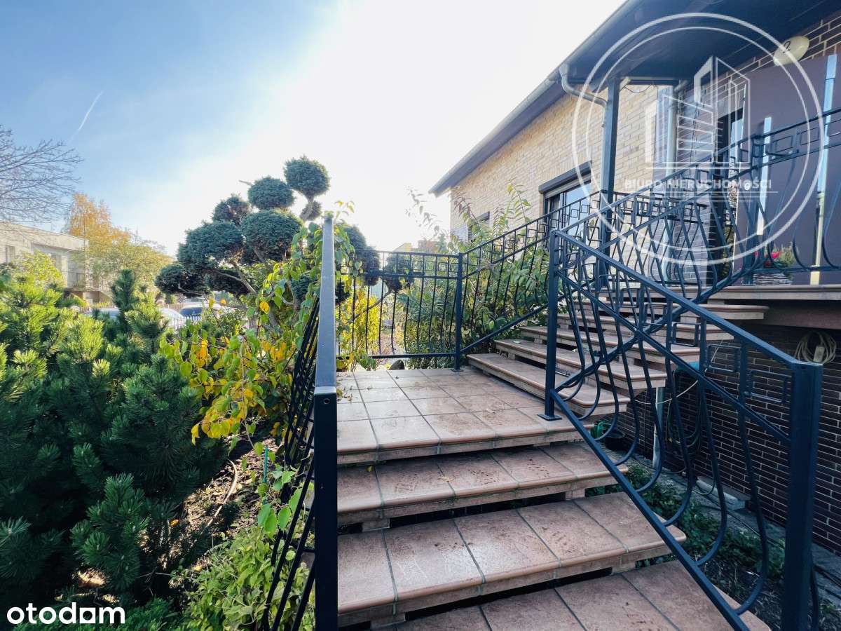 Wyjątkowy dom piętrowy z garażem - Pełny obrazek: 4/17