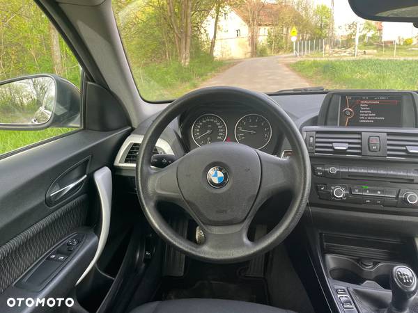 BMW Seria 1 114i - 18