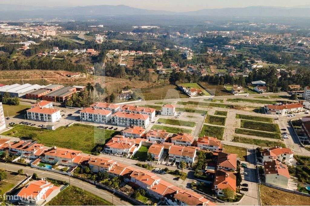 LOTEAMENTO EM ÁGUEDA PARA HABITAÇÃO E SERVIÇOS - Grande imagem: 4/27