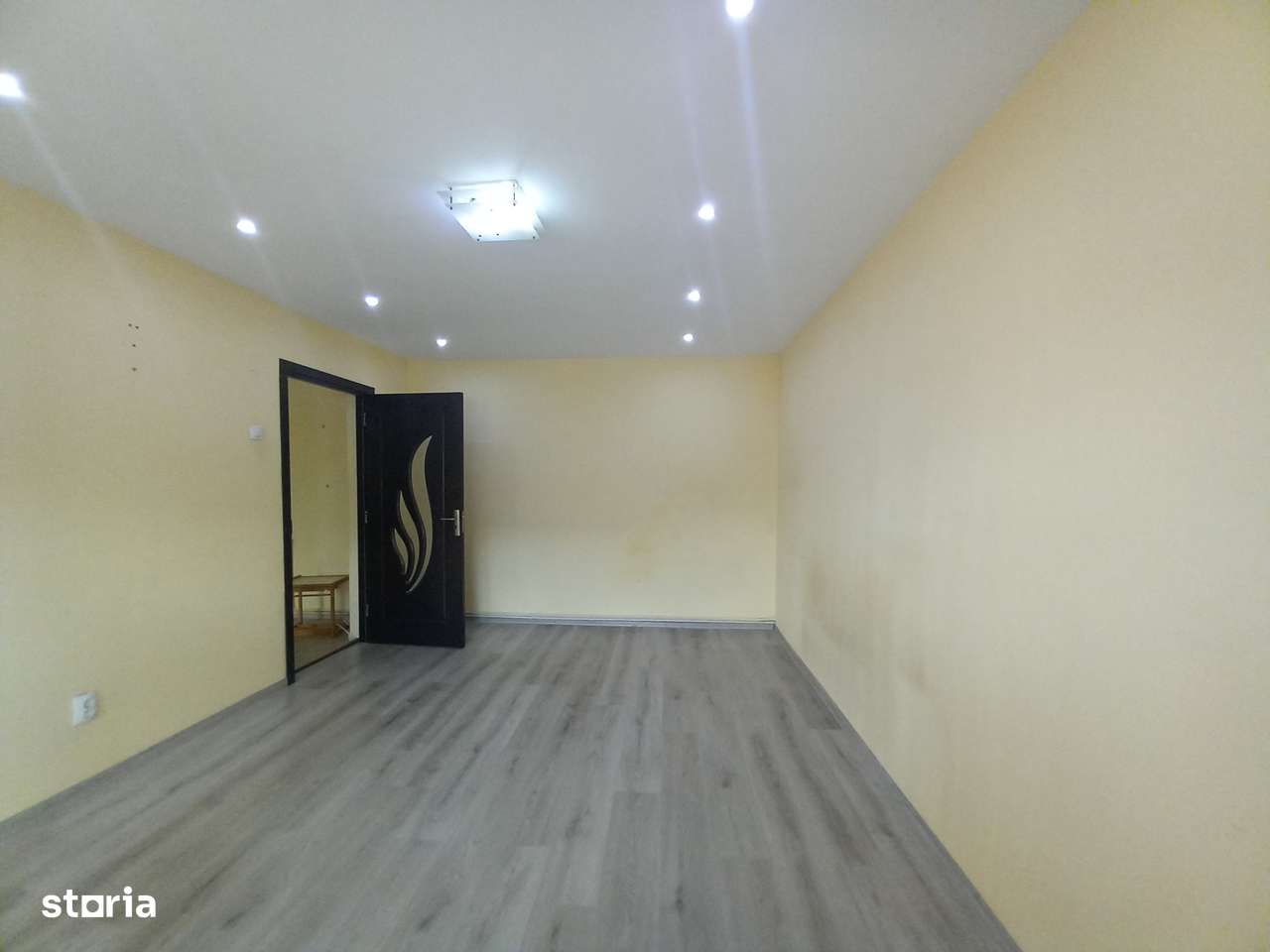 V. Tepes - zona Basarab, apartament cu 3camere, decomandat!!-6