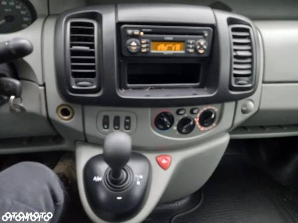 Opel Vivaro - 6