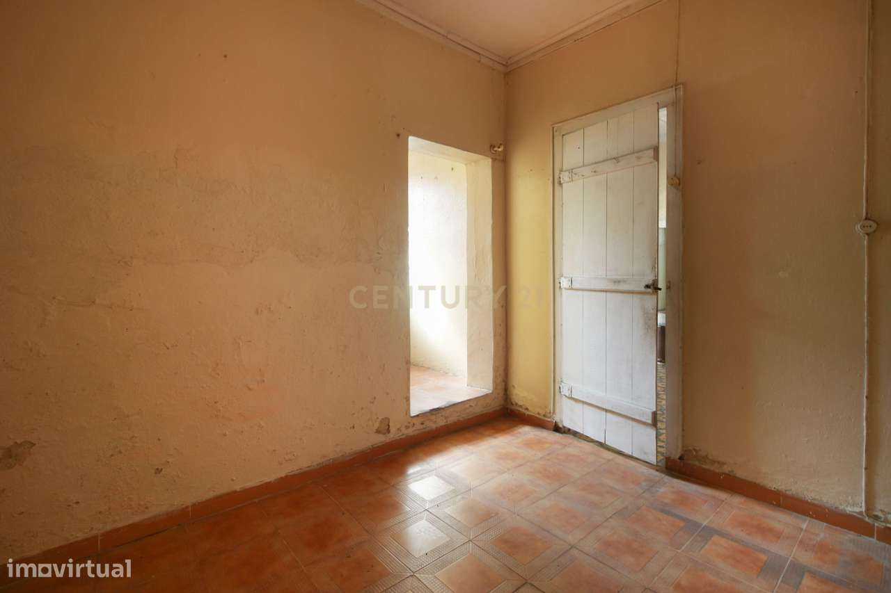 Conjunto de moradias para venda no Afonsoeiro-7