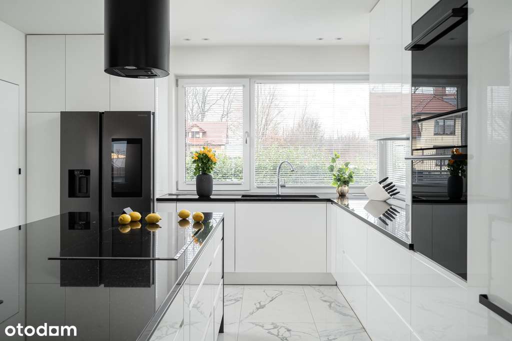 Przestronny dom z basenem - Pełny obrazek: 4/19