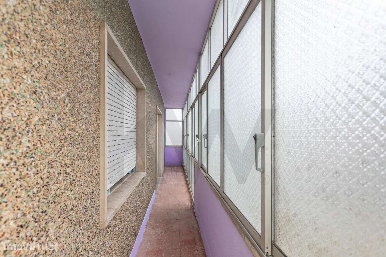 VENDA | APT T2 Amadora | Com varanda | Zona muito central - Grande imagem: 5/19
