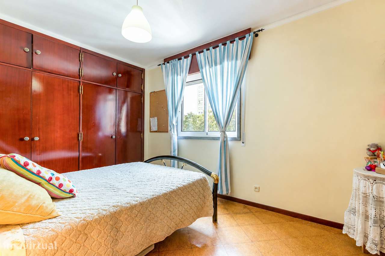 T3 c/ 120 m², Marquise e Arrecadação / Santo António dos Cavaleiros-13