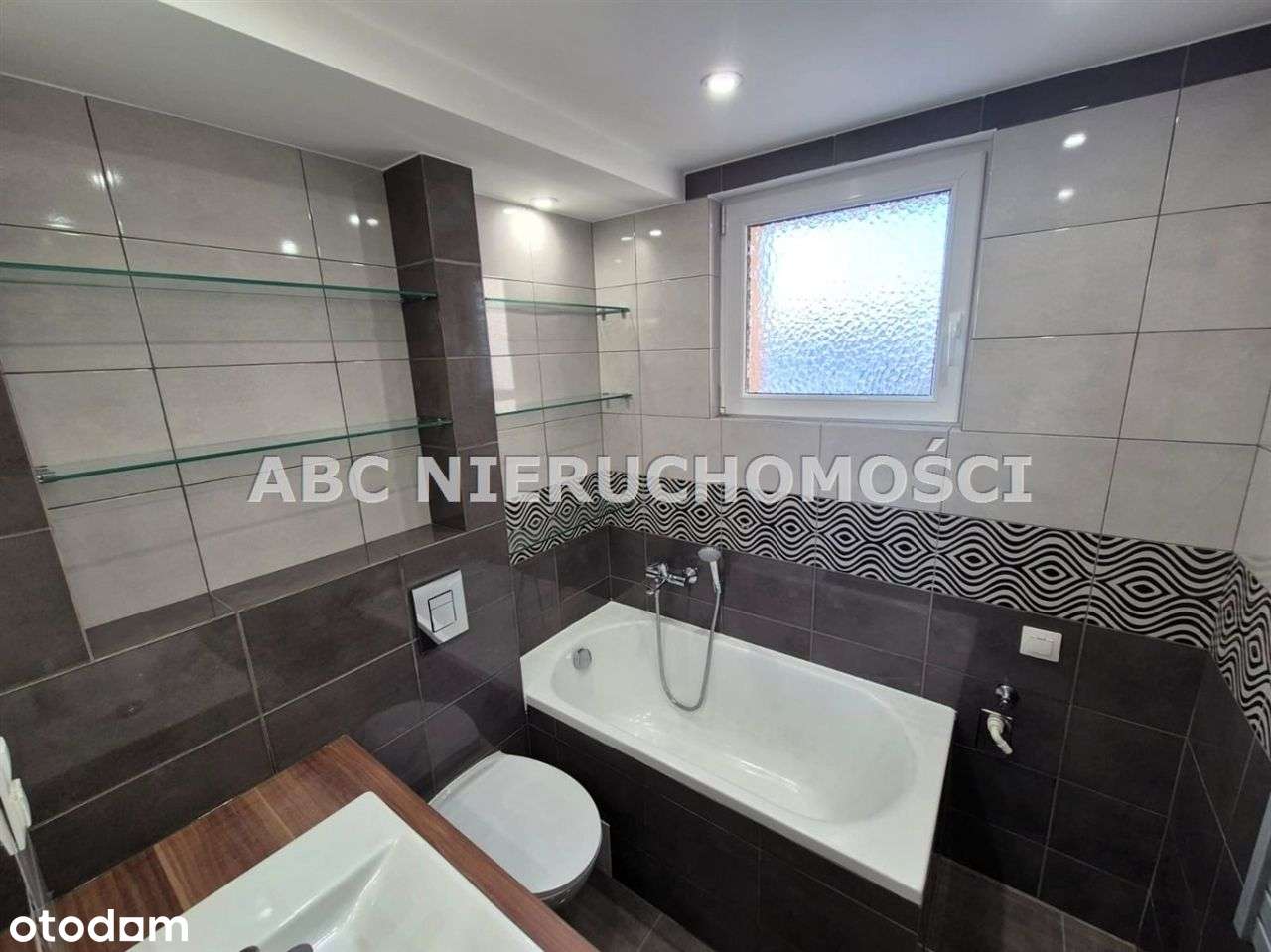 Komfortowe M-4 blisko centrum. Mieszkanie po remon-4