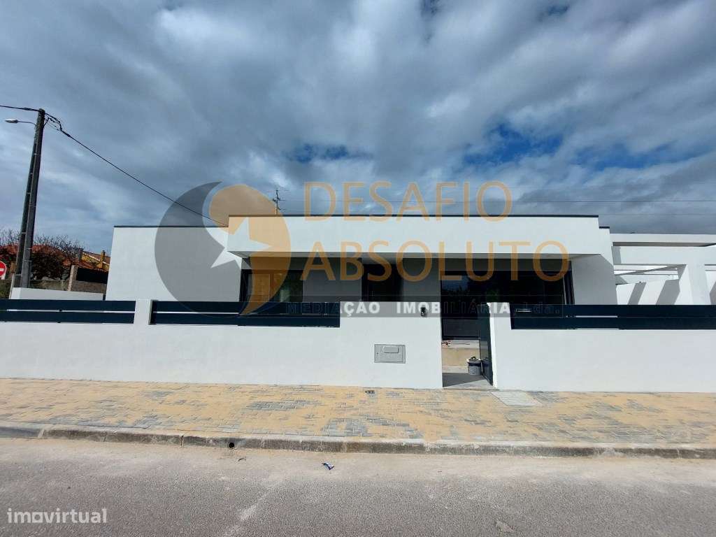 Moradia Isolada T3 c/ Garagem e Lavandaria. Pinhal do General-33