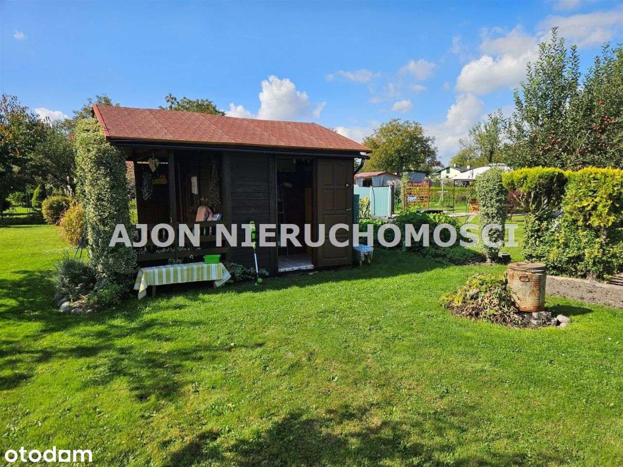 Rod Reneta Piękna I Zadbana Działka !-1